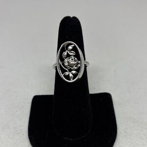 😀 2/$15 Avon Silver Rose Motif Ring